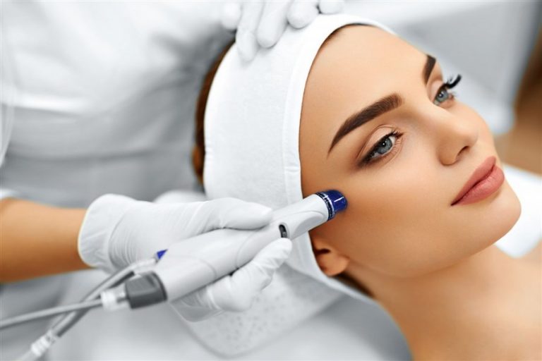 Sonbaharda cilt bakımı ve peeling yaptırın Dr. Figen Sayın Yıldıran